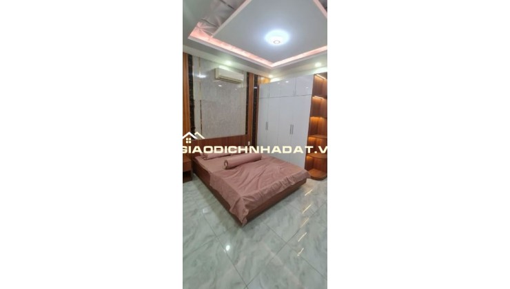 TÂN BÌNH - HẺM 7M - 67M2 - NHÀ MỚI ĐẸP DỌN VÀO Ở NGAY - NỘI THẤT CHÂU ÂU XỊN SÒ - 5 TẦNG BTCT- GIÁ NHĨNH 7 TỶ