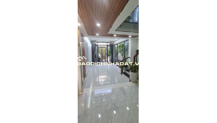 TÂN BÌNH - HẺM 7M - 67M2 - NHÀ MỚI ĐẸP DỌN VÀO Ở NGAY - NỘI THẤT CHÂU ÂU XỊN SÒ - 5 TẦNG BTCT- GIÁ NHĨNH 7 TỶ
