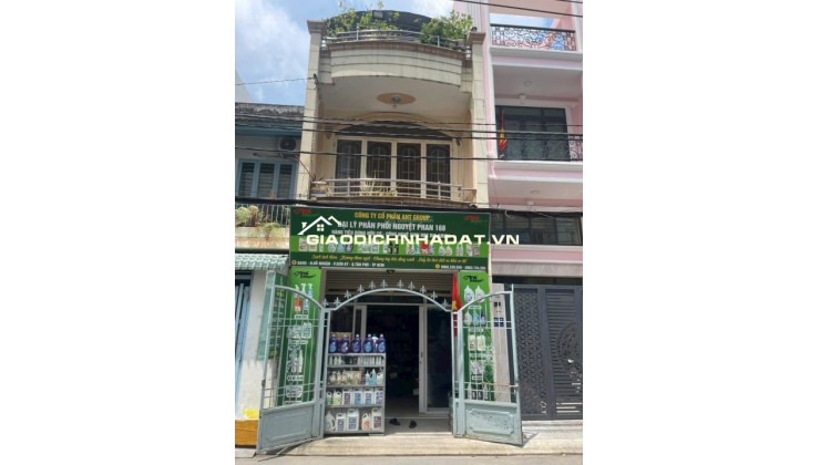 Mặt tiền KD sầm uất 30 Đỗ Nhuận, 4 x 16m, vuông vức, nhà đúc thật 3 tấm kiên cố. LH: 0902849934
