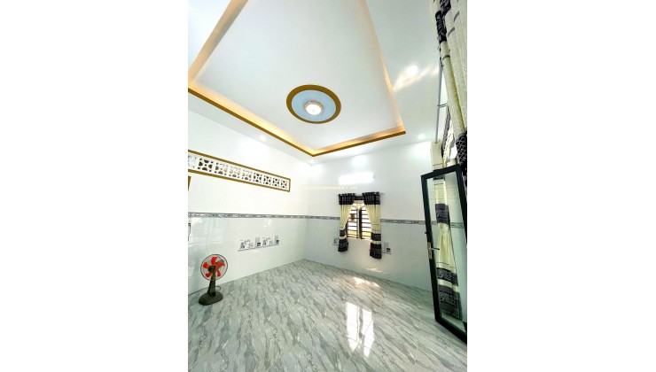 Bán nhà cấp 4 đẹp 252m2, 3PN, 1WC, mặt tiền rộng tại Tân Thông Hội