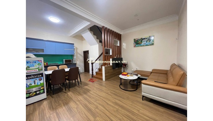 Bán Nhà Đại Từ, Hoàng Mai  2 thoáng sổ vuông 38m2x4T MT 3m giá chỉ 7,75 tỷ