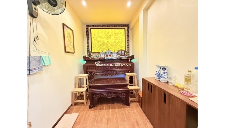 Chính chủ bán nhà ngõ 90 Đội Cấn 32m2 4 tầng 4.38 tỷ Ba Đình