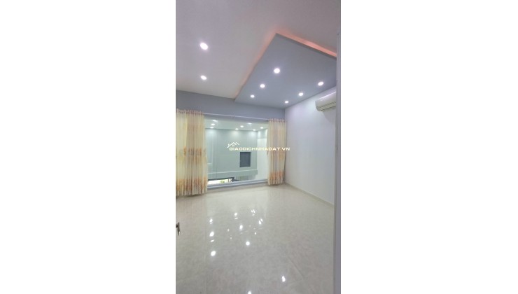 BÁN NHÀ ĐƯỜNG PHẠM VĂN CHIÊU GÒ VẤP -  2 TẦNG -  36M2 - Vuông Vức - CHỈ 4 TỶ 050.