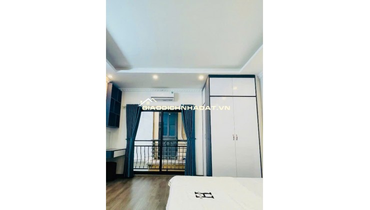 CC bá.n nhà Phạm Văn Đồng 37m thang máy- kinh doanh - ở sướng 9.35 tỷ