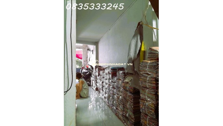 Nhà  2.95 tỷ Bình Tân , Hẻm Xe Hơi. 2PN. Sổ hồng. Công viên Kênh Nước Đen Vị trí vàng!