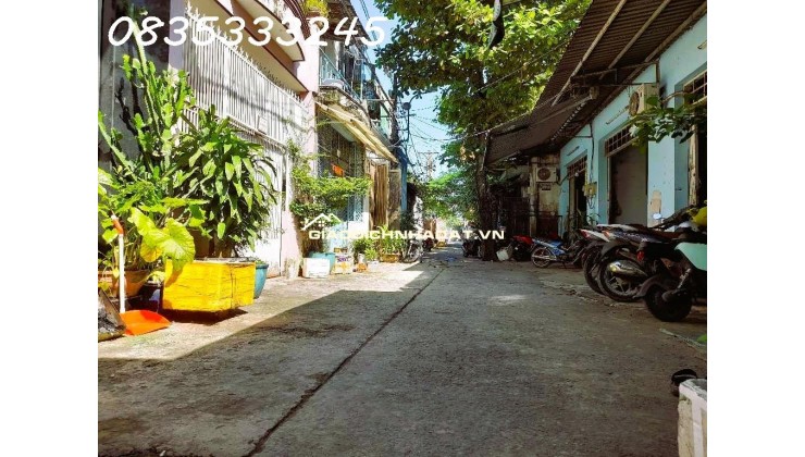Nhà  2.95 tỷ Bình Tân , Hẻm Xe Hơi. 2PN. Sổ hồng. Công viên Kênh Nước Đen Vị trí vàng!