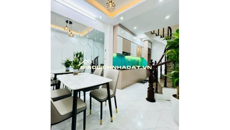 BÁN GẤP NHÀ HUỲNH TẤN PHÁT  - 3 TẦNG  - 49,5M2 - TẶNG FULL thiết kế bên trong - 4TỶ5