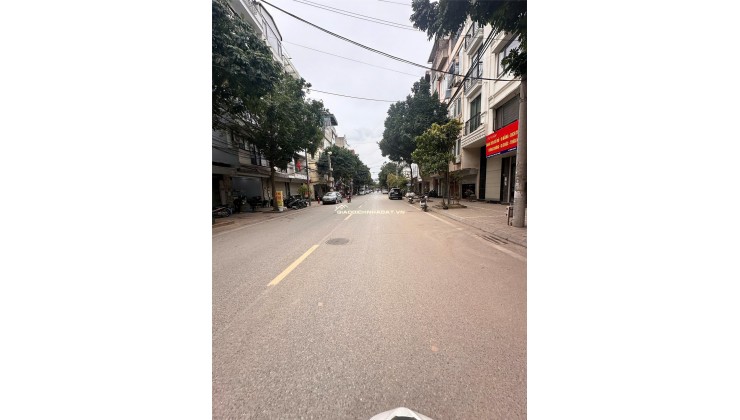 Chủ cần tiền bán gấp mảnh đất Tứ Liên Tây Hồ 90m2
mt5,3m Giá 13,5 tỷ ngõ thông 10m ra