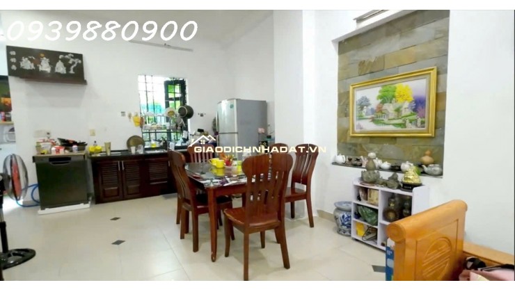 Bình Thạnh, nhà 2 mặt hẻm - 78m2 - Giá 9,3Tỷ TL.