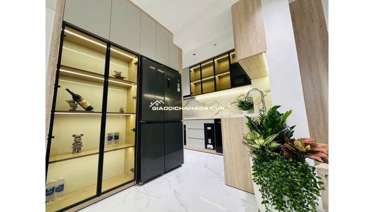 Căn hộ Sky Garden 3, 3 phòng ngủ 2 toilet. View sông thoáng mát. Giá 5.95 tỷ. LH 0909 332 839 Mr. Lộc