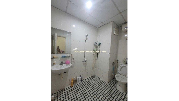 Hiếm bán gấp nhà Yên Phúc Hà Đông 55m 6 tầng nhỉnh 14 tỷ ,xe oto tránh