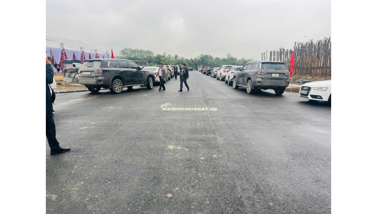 Bán đất nền dự án full thổ cư ngay trung tâm tt Chi Nê giá từ 14tr/m2