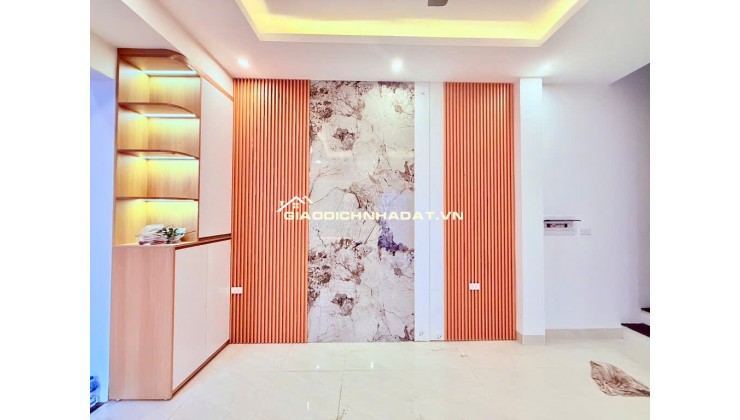 Bán nhà 52m², 6 tầng, 5PN, 4WC, Vạn Phúc - Hà Đông - 7.6 tỷ