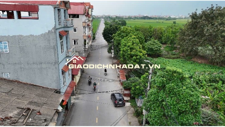 4 Lô full thổ cư diện tích từ 66 - 76m2 oto vào tận đất, Cách trục chính 15m