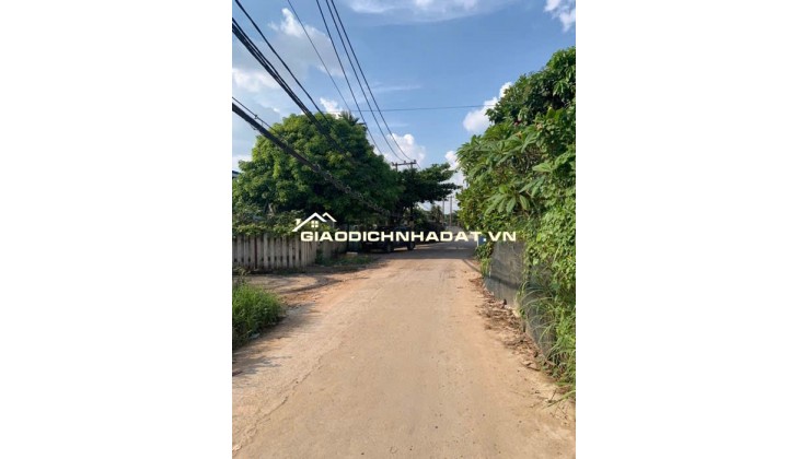 NHỈNH 3 TỶ CÓ NHÀ 54M2 MỚI ĐẸP Ở NGAY 1 TRỆT 1 LỬNG 2 PHÒNG NGỦ -  HẺM BA GÁC ĐUA GẦN HẺM ÔTÔ
