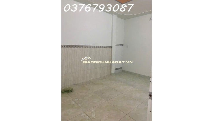 NHỈNH 3 TỶ CÓ NHÀ BÌNH THẠNH 54M2 MỚI ĐẸP Ở NGAY 1 TRỆT 1 LỬNG 2 PHÒNG NGỦ - NGAY KHU DU LỊCH BÌNH QUỚI HẺM BA GÁC ĐUA GẦN HẺM ÔTÔ