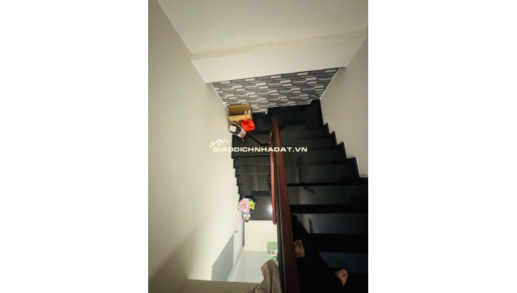 BÁN NHÀ ĐẸP 1/ - TRẦN ĐẠI NGHĨA - 42M2 (4X10.5M) - 3 TẦNG - 3PN - HẺM 3M - 4 TỶ.