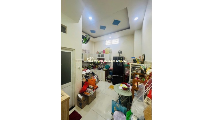 BÁN NHÀ ĐẸP 1/ - TRẦN ĐẠI NGHĨA - 42M2 (4X10.5M) - 3 TẦNG - 3PN - HẺM 3M - 4 TỶ.