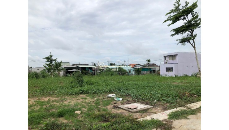 **CẦN BÁN ĐẤT NHỊ THÀNH, LONG AN GIÁ RẺ** GẦN CỔNG CHÀO THỦ THỪA - QL1A