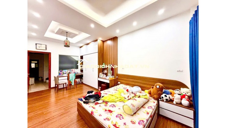 Bạch Mai 65m2 x 5 tầng. Full nội thất, ô tô vào nhà, kinh doanh, văn phòng.