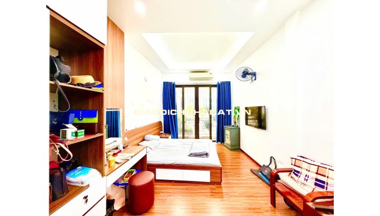 Bạch Mai 65m2 x 5 tầng. Full nội thất, ô tô vào nhà, kinh doanh, văn phòng.