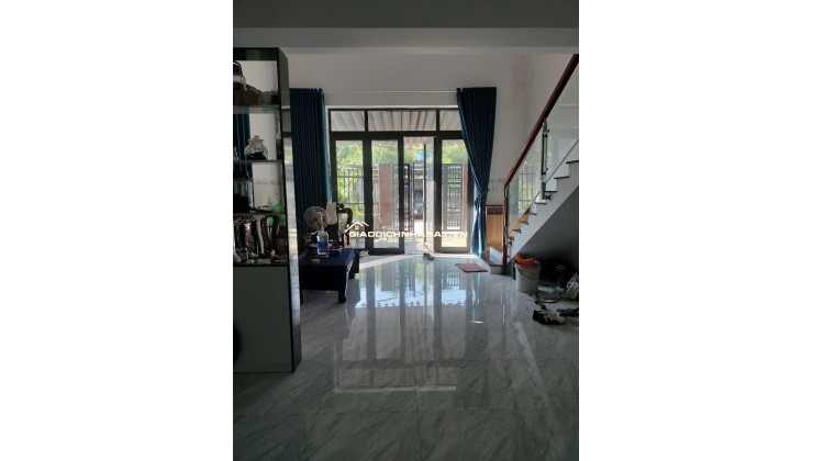 BÁN NHÀ GÁC LỬNG ĐÚC 2 MẶT KIỆT OTO TẠI HOÀ KHÁNH NAM, DT 73M2 SHR 2.39 TỶ. LH:0977636055