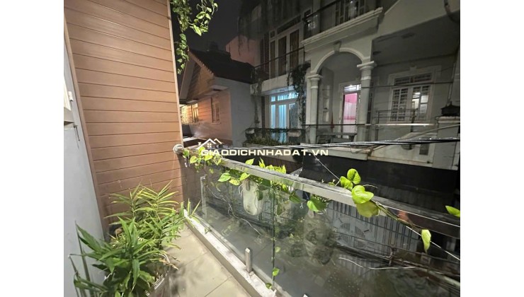 CHÍNH CHỦ – NHÀ ĐẸP 4 TẦNG – HẺM   – Q12,Sổ hồng riêng – Pháp lý chuẩn – Dọn vào ở ngay