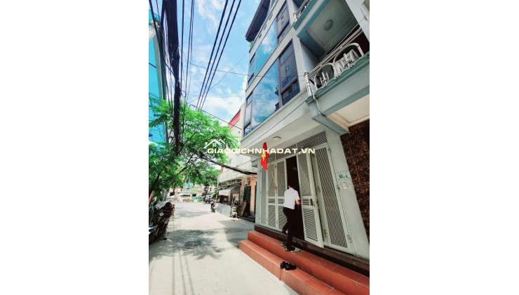 Mặt phố, lô góc, Trịnh Đình Cửu 46m2 x 4 tầng, MT 4.3m. Ô tô tránh, kinh doanh, văn phòng siêu nét