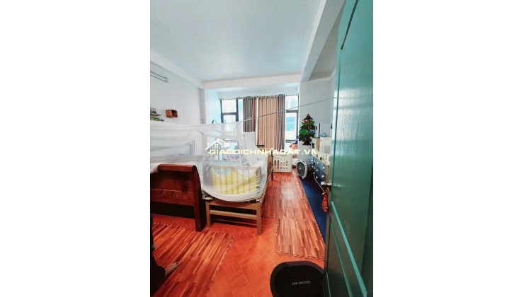 Mặt phố, lô góc, Trịnh Đình Cửu 46m2 x 4 tầng, MT 4.3m. Ô tô tránh, kinh doanh, văn phòng siêu nét