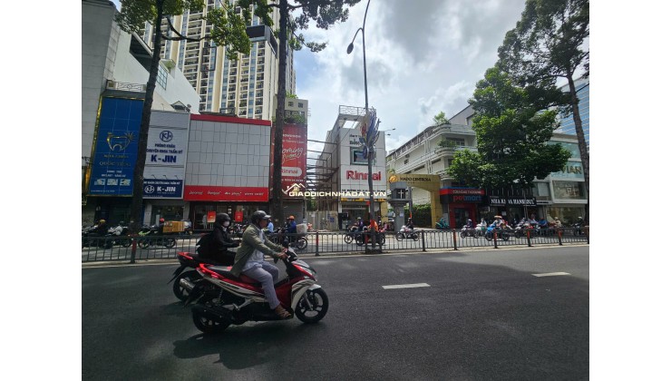 Chính chủ bán gấp đất mặt tiền đường 3/2 phường 12 quận 10, DT4.2x25m, cn 103m2, H+7tầng Gía 42 tỷ TL