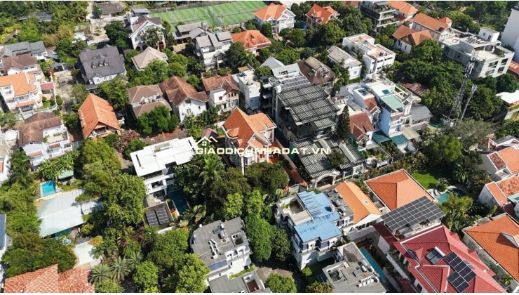 Bán BiệtThự Mặt Tiền Đường Số 6 – Gần Trần Ngọc Diện, Thảo Điền, Quận 2 – 725.3m², 3 Tầng, Sân Vườn & Hồ Bơi – Giá 120 Tỷ TL