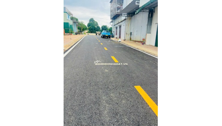 CHÍNH CHỦ BÁN GẤP 3 CĂN NHÀ LIỀN NHAU ĐS 2 PHAN HUY CHÚ, PHƯỜNG B LAO, TP BẢO LỘC. LH:0888889603