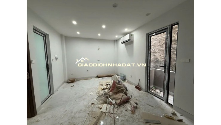 Hiếm.Tân Mai - 82m2 x 5 tầng, thang máy, full nội thất. Ô tô đỗ cổng, kinh doanh, văn phòng