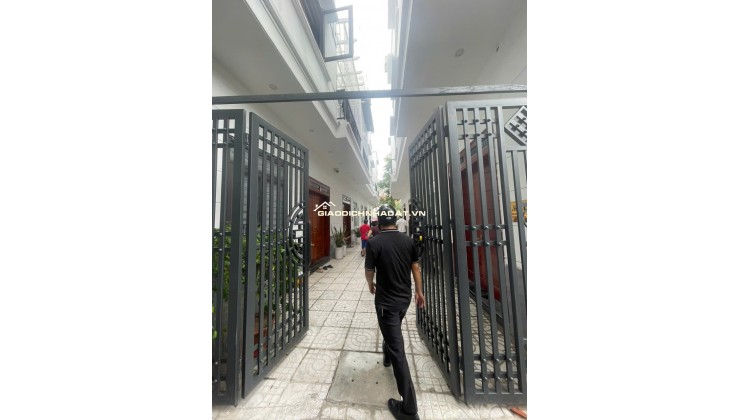SIÊU PHẨM NHÀ CAO VIÊN + SÂN + CÂY CẢNH VIEW NHƯ BIỆT THỰ.