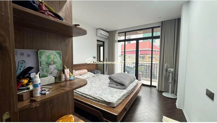 Kim Ngưu DT 40m x 6 tầng, MT 5.7m, full nội thất, thang máy. Ô tô, kinh doanh