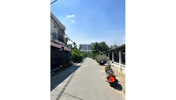 Nhà cấp 4 100m² 2PN hẻm ô tô kế Vinhomes Nguyễn Xiển – 3.25 tỷ