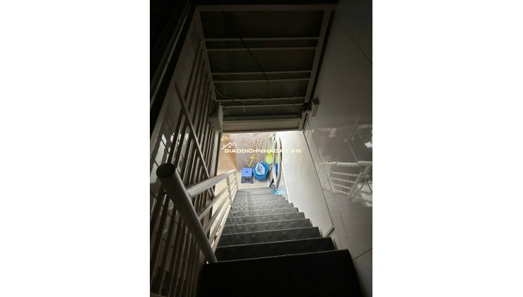 NHỈNH 1 TỶ SỔ HỒNG RIÊNG TPHCM NHÀ FULL NỘI THẤT CAO CẤP TRUNG TÂM TÂN BÌNH