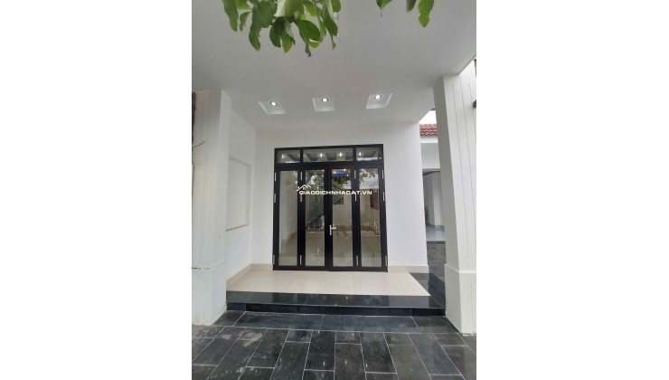 Bán nhà nhánh đường Ngô Gia Tự TT Rạch Giá