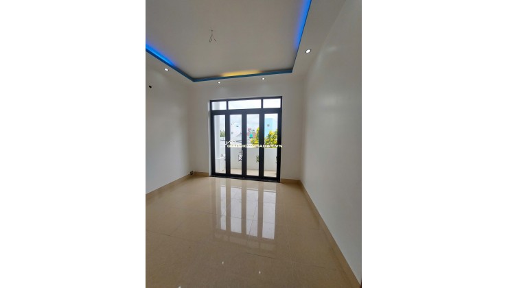 Bán nhà nhánh đường Ngô Gia Tự TT Rạch Giá