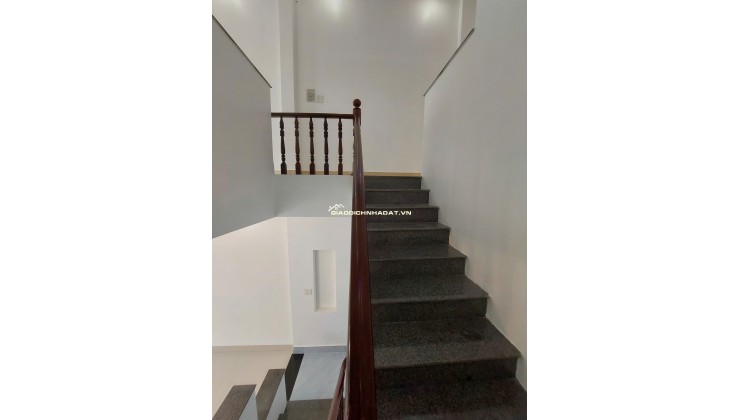 Bán nhà nhánh đường Ngô Gia Tự TT Rạch Giá