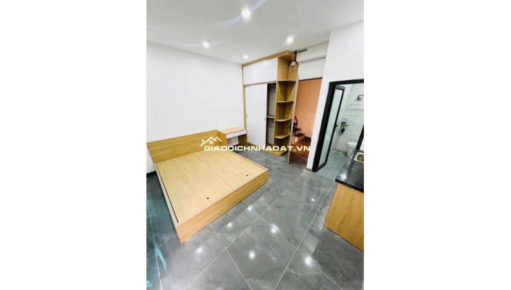 CCMN Giải Phóng 47m2 x 7 tầng, thang máy, full nội thất. Ô tô đỗ cửa, kinh doanh, dòng tiền