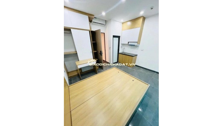 CCMN Giải Phóng 47m2 x 7 tầng, thang máy, full nội thất. Ô tô đỗ cửa, kinh doanh, dòng tiền