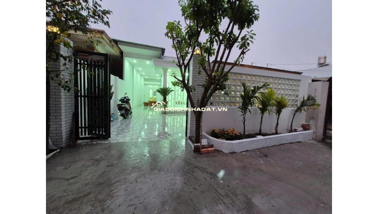 Bán Nhà Vườn Nghĩ Dưỡng 220m2 Đường Xe Tải Phạm Thị Giây Hóc Môn