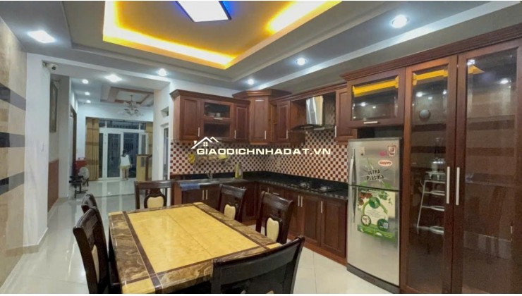 SIÊU PHẨM TÂN BÌNH_HẺM 6M_NHÀ 4 TẦNG_KHU VIP TOÀN NHÀ CAO TẦNG_CHỈ 13 TỶ.!