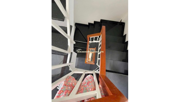 NHÀ MỚI 5 TẦNG Q10 – HXH – GIÁ CHỈ 5 TỶ 4 . LH:0988954579.