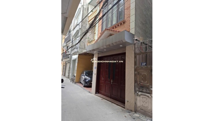 Ô TÔ ĐỖ CỬA - 3 MẶT THOÁNG - CỰC GẦN NGOẠI GIAO ĐOÀN.