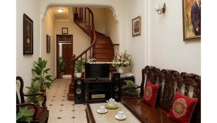 Bán nhà siêu hiếm Giảng Võ, 55m² x 4 tầng, 2 mặt ngõ, gần ô tô – Giá chỉ 13 tỷ