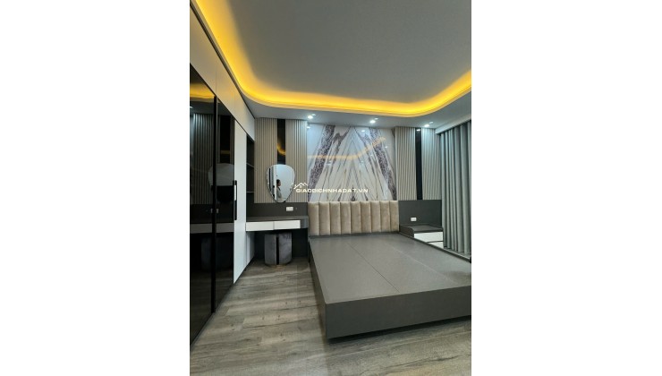 Hoa hậu đón cầu Trần Hưng Đạo 6 tầng x 55m2 oto 7 chỗ , 2 thoáng vĩnh viễn thang máy.