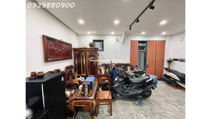 Nhà đẹp ngay Nhiêu Tứ, hẻm 3m cách 7 căn ra mặt tiền.