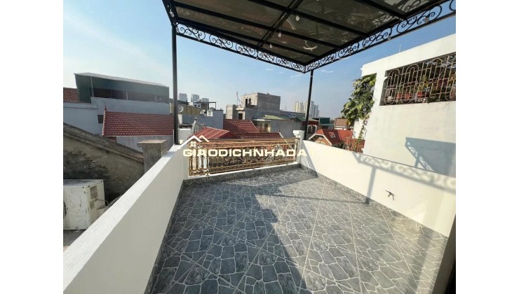 Nguyễn Chính - Tân Mai DT38m2x5 tầng, full nội thất, thang máy. Ô tô vào nhà, kinh doanh, văn phòng